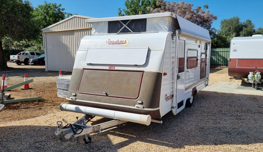 ROADSTAR 17'6" CN 9R8012 RN YCY-668