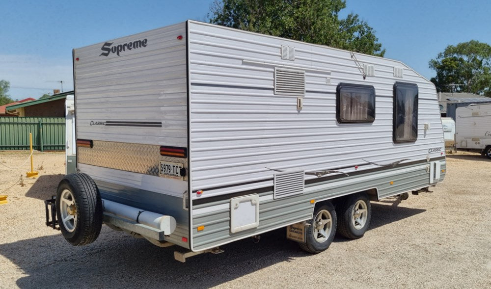 SUPREME CLASSIC 19'6" 2013 RN S979-TCT