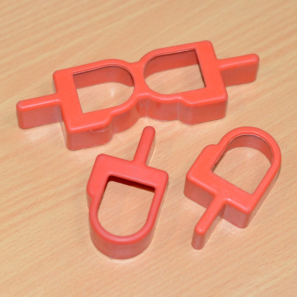 DOUBLE BED RED CAP SET [3 PCE]