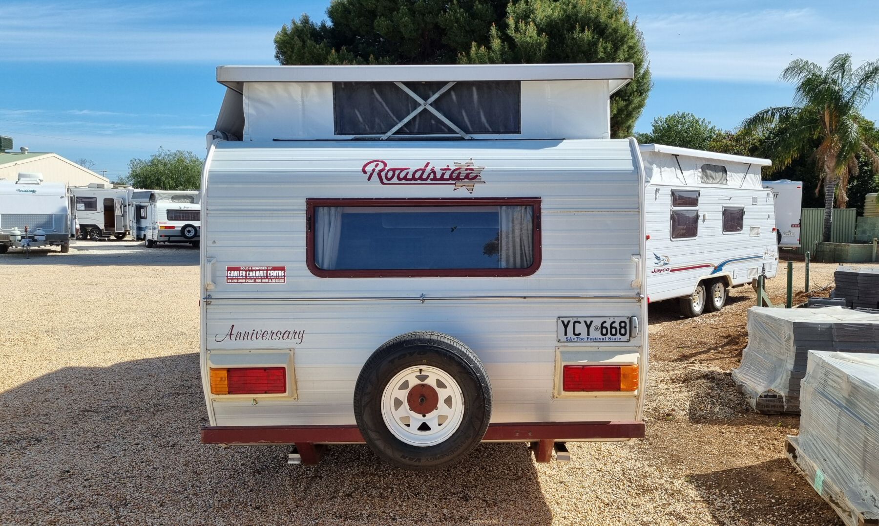 ROADSTAR 17'6" CN 9R8012 RN YCY-668