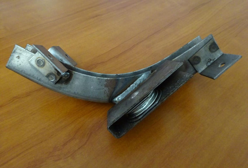 JAYCO CORNER BRACKET c/w PULLEY - FRONT