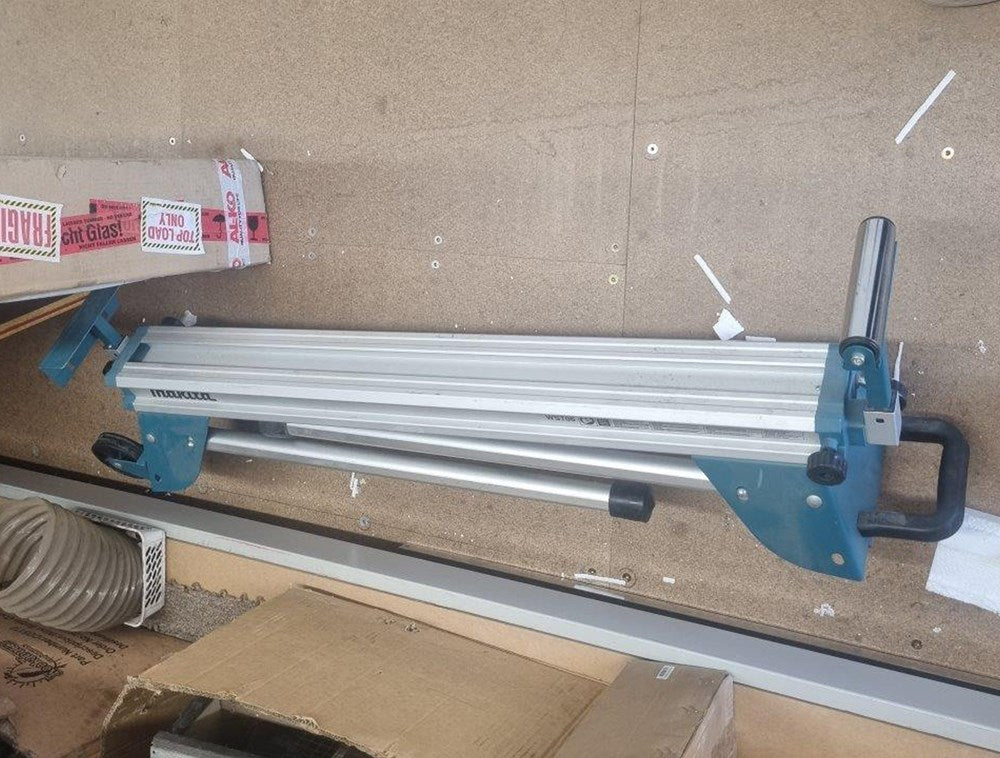 MAKITA LS1219 SAW & WST06 STAND (USED)