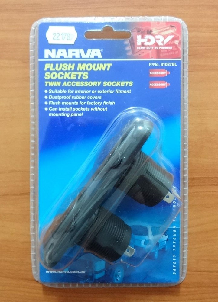 NARVA H/D TWIN FLUSH SOCKET 81027BL